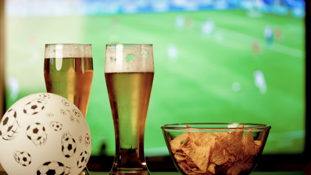 2025-Dec-15 Level 4 テレビで試合やってるよ。